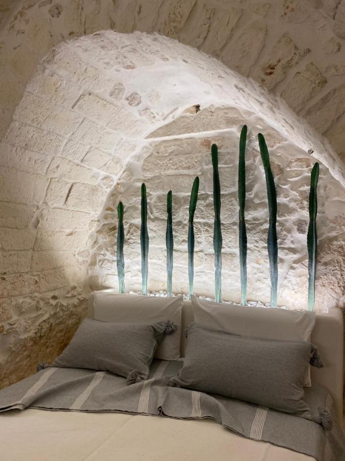 Bed and Breakfast Alesia Luxury Cave Остуні Екстер'єр фото