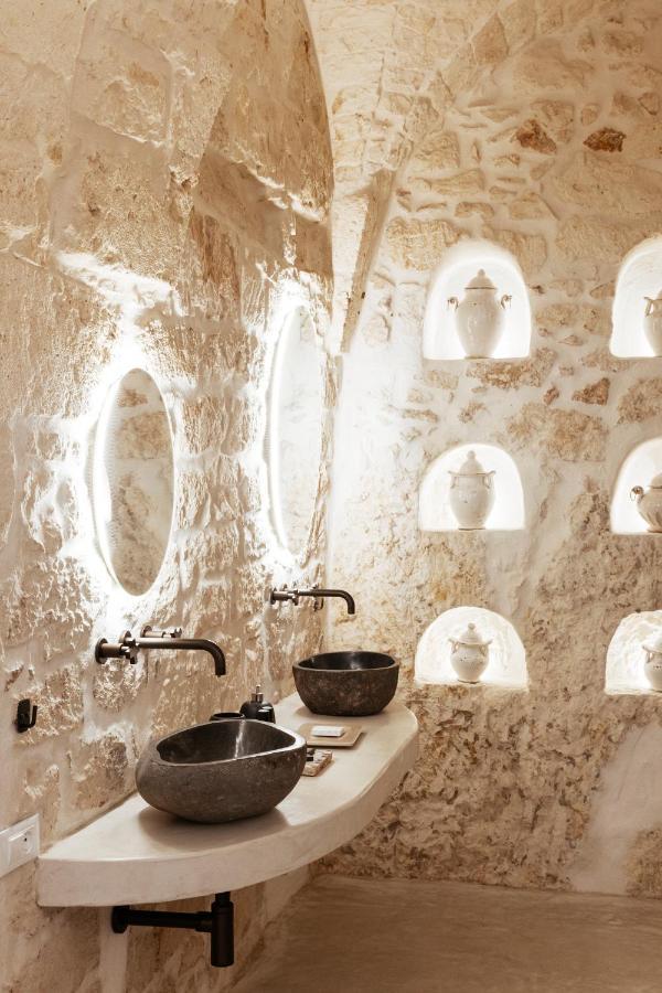 Bed and Breakfast Alesia Luxury Cave Остуні Екстер'єр фото